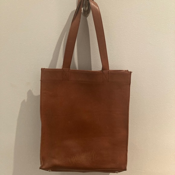 APC brown leather tall shoulder tote - Picture 4 of 9